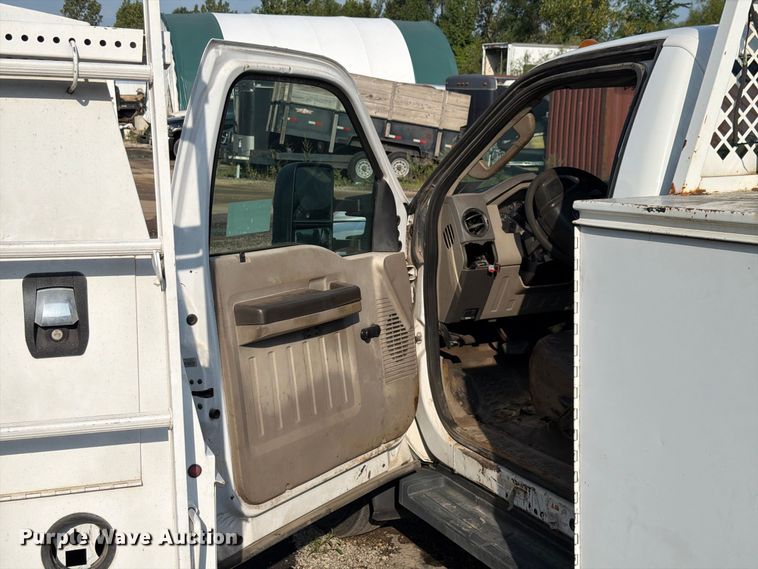 image for item FK4142 2008 Ford F550 utility / service truck