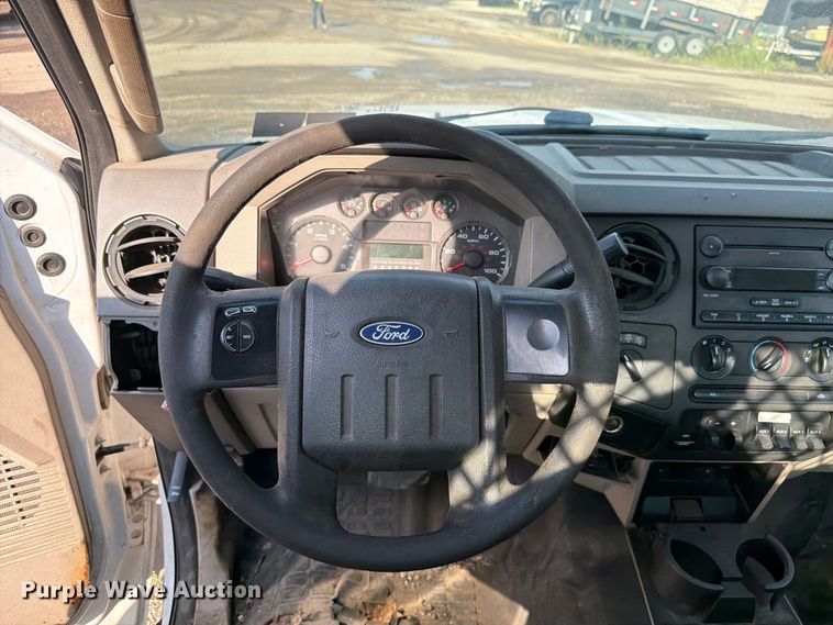 image for item FK4142 2008 Ford F550 utility / service truck