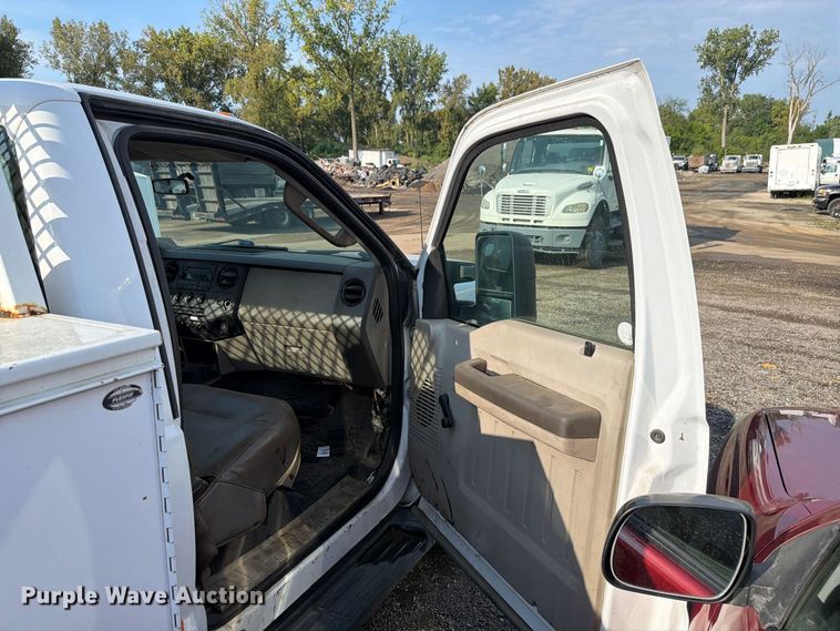 image for item FK4142 2008 Ford F550 utility / service truck