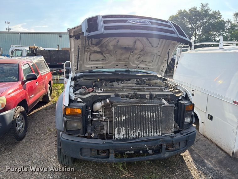 image for item FK4142 2008 Ford F550 utility / service truck