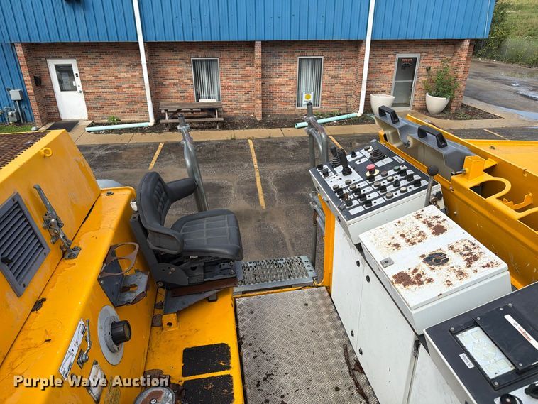 image for item FK4143 2009 Wirtgen W2100 milling machine