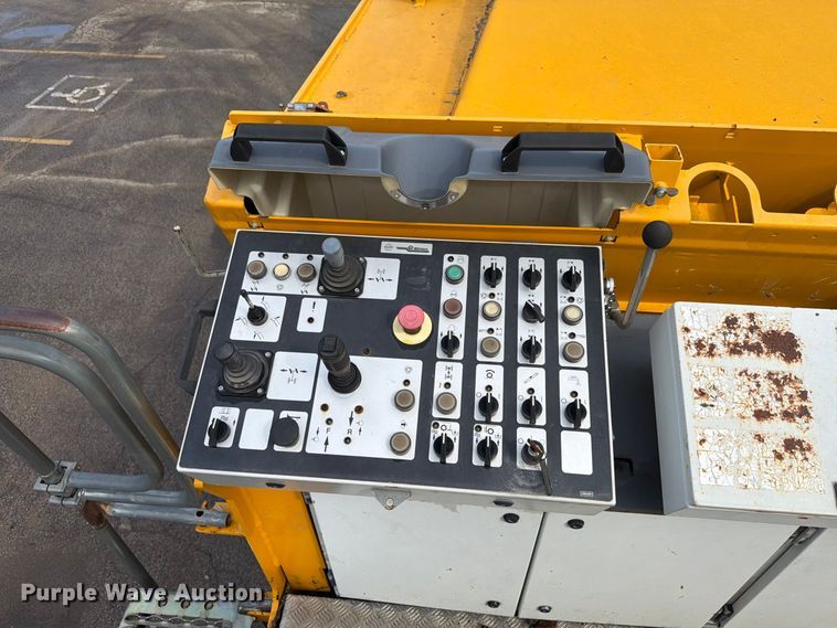 image for item FK4143 2009 Wirtgen W2100 milling machine