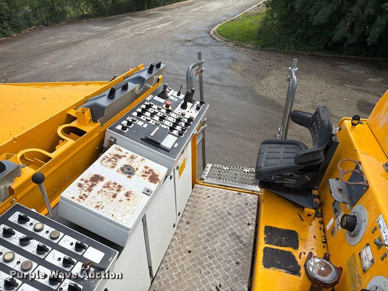 image for item FK4143 2009 Wirtgen W2100 milling machine