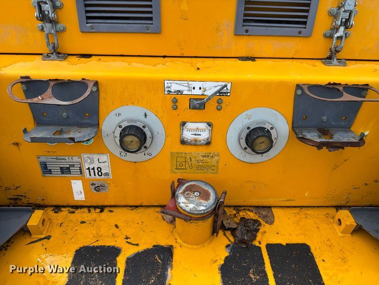 image for item FK4143 2009 Wirtgen W2100 milling machine