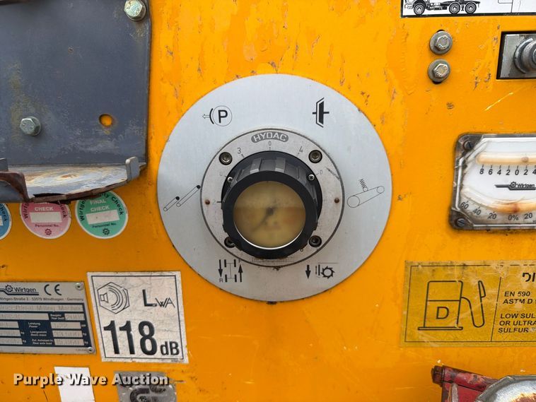 image for item FK4143 2009 Wirtgen W2100 milling machine