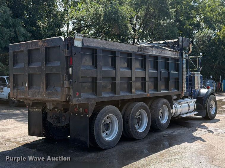 image for item FK4144 2003 Kenworth W900 dump truck