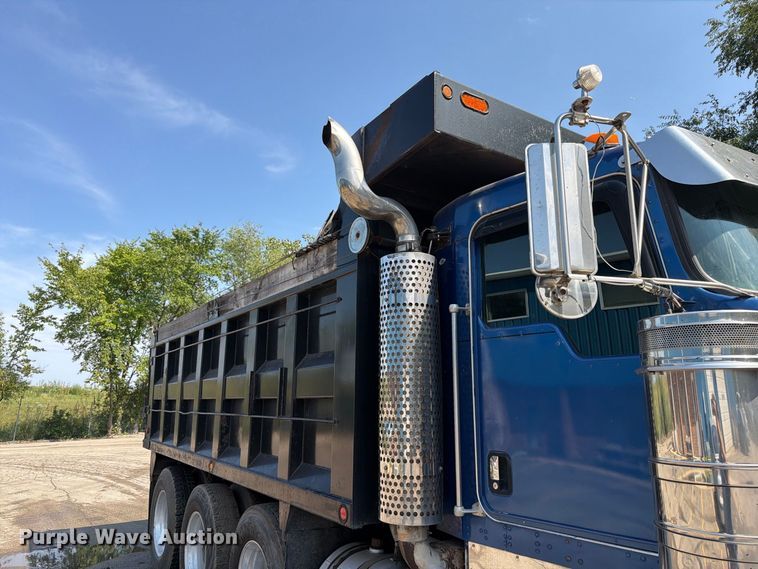 image for item FK4144 2003 Kenworth W900 dump truck