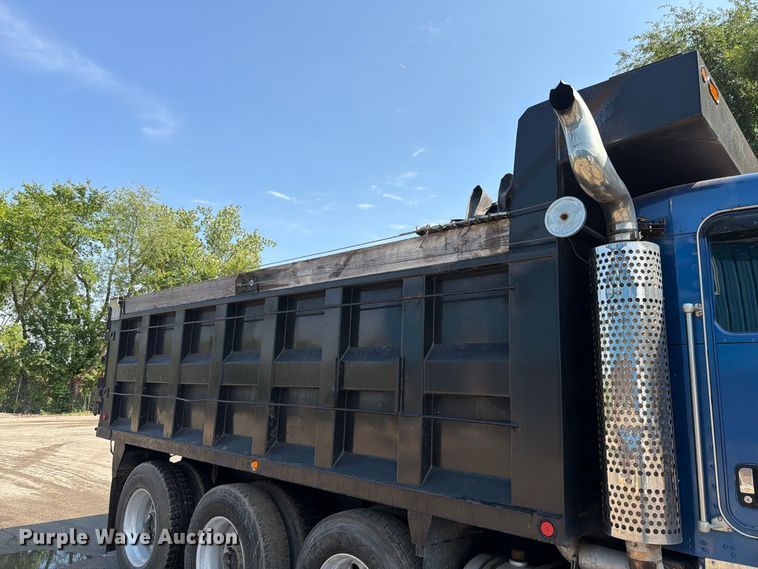image for item FK4144 2003 Kenworth W900 dump truck