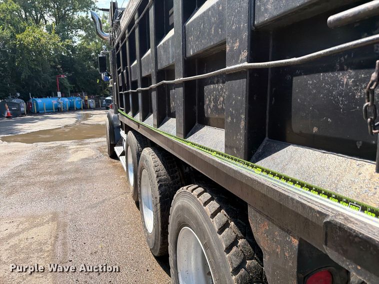 image for item FK4144 2003 Kenworth W900 dump truck