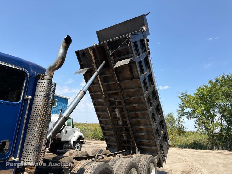 image for item FK4144 2003 Kenworth W900 dump truck