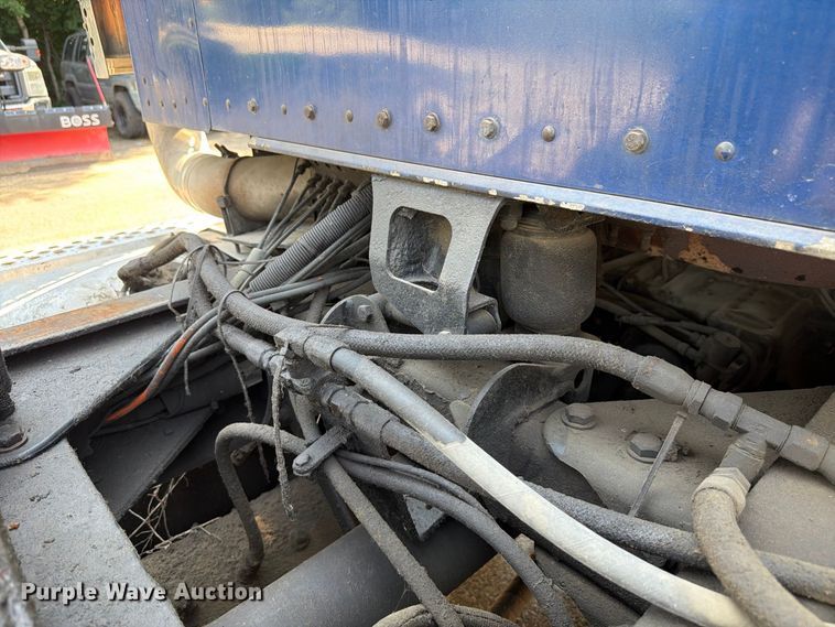 image for item FK4144 2003 Kenworth W900 dump truck