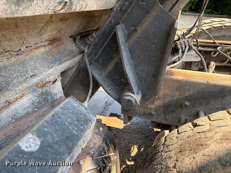 image for item FK4144 2003 Kenworth W900 dump truck