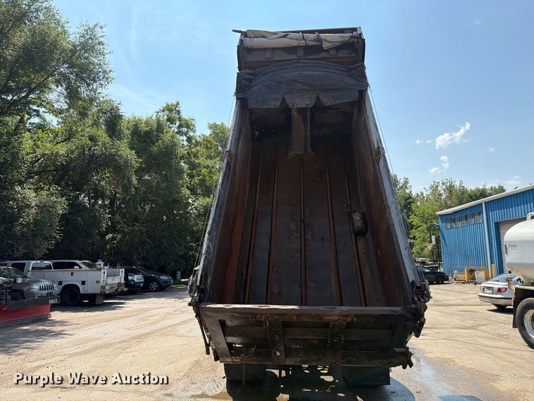 image for item FK4144 2003 Kenworth W900 dump truck