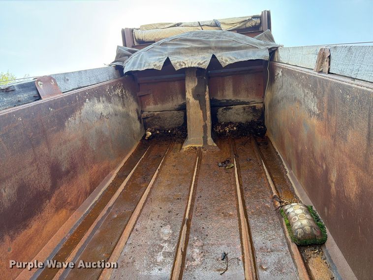 image for item FK4144 2003 Kenworth W900 dump truck