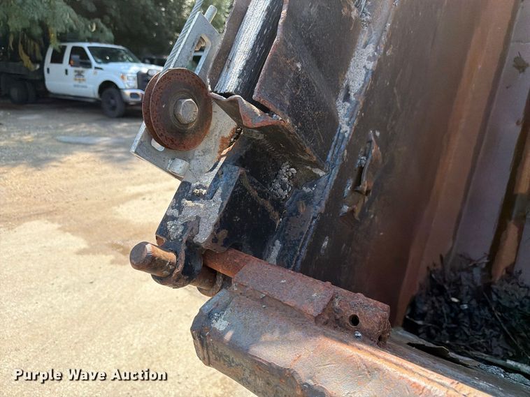 image for item FK4144 2003 Kenworth W900 dump truck