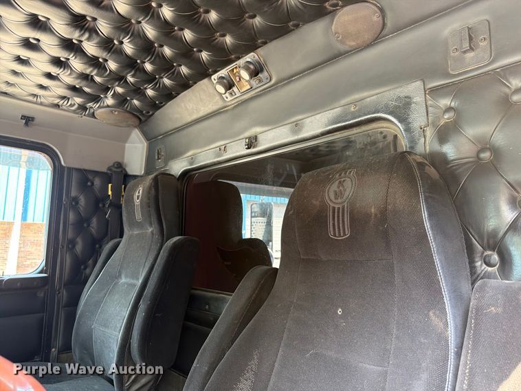 image for item FK4144 2003 Kenworth W900 dump truck