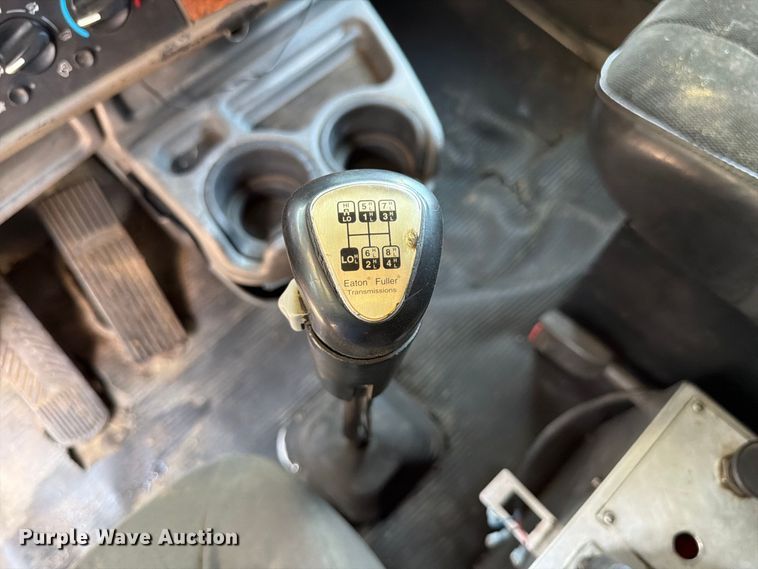 image for item FK4144 2003 Kenworth W900 dump truck