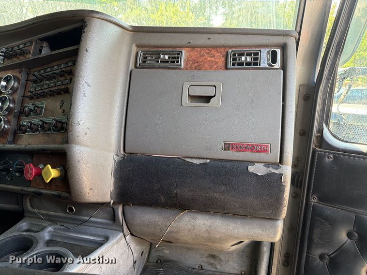 image for item FK4144 2003 Kenworth W900 dump truck