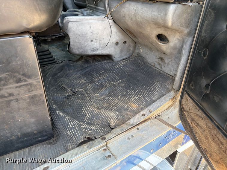 image for item FK4144 2003 Kenworth W900 dump truck