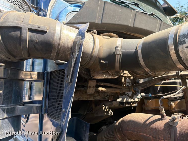 image for item FK4144 2003 Kenworth W900 dump truck