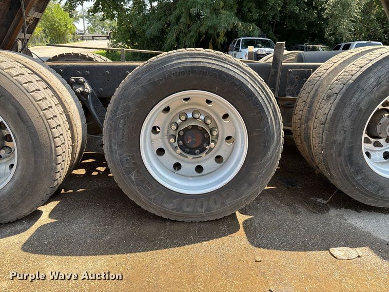 image for item FK4144 2003 Kenworth W900 dump truck