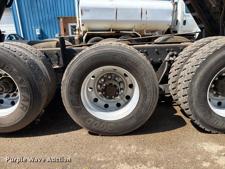 image for item FK4144 2003 Kenworth W900 dump truck
