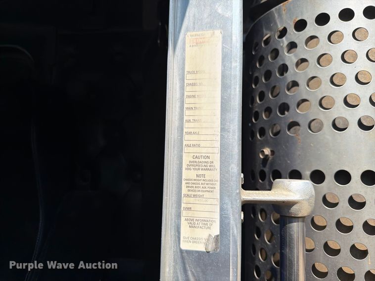 image for item FK4144 2003 Kenworth W900 dump truck