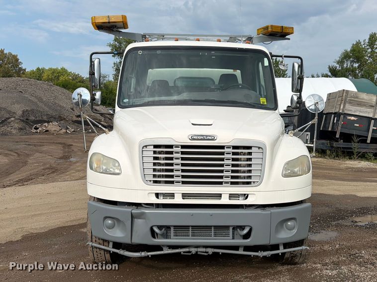 image for item FK4145 2008 Freightliner Business Class M2 street sweeper truck
