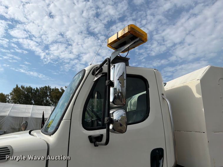 image for item FK4145 2008 Freightliner Business Class M2 street sweeper truck