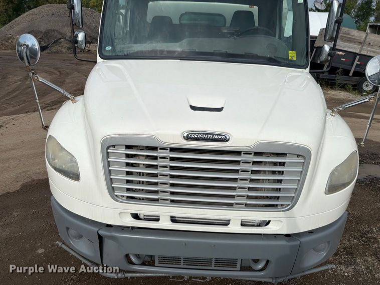 image for item FK4145 2008 Freightliner Business Class M2 street sweeper truck