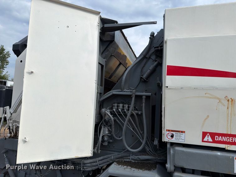 image for item FK4145 2008 Freightliner Business Class M2 street sweeper truck