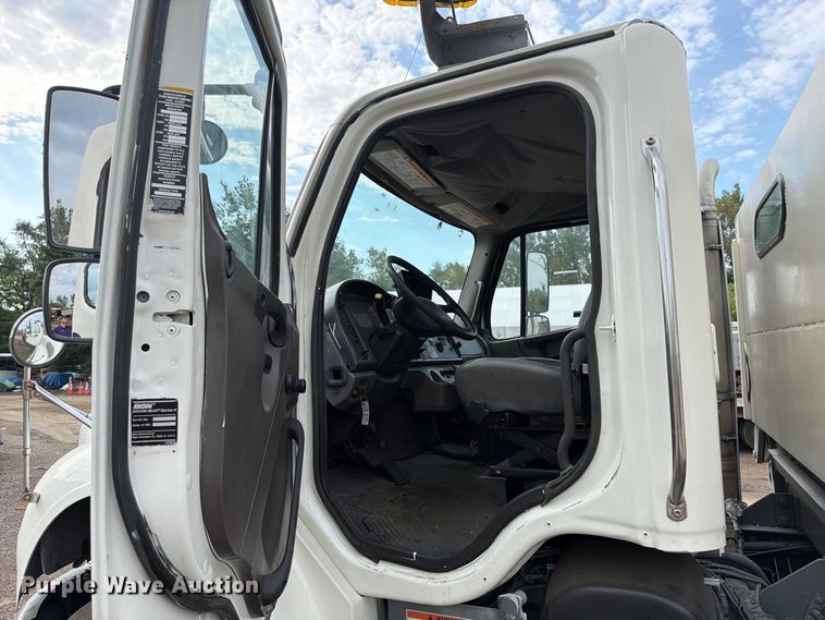 image for item FK4145 2008 Freightliner Business Class M2 street sweeper truck