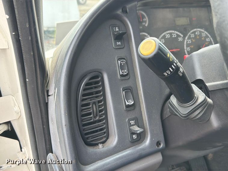 image for item FK4145 2008 Freightliner Business Class M2 street sweeper truck