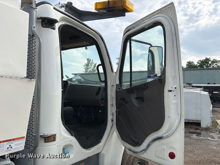 image for item FK4145 2008 Freightliner Business Class M2 street sweeper truck