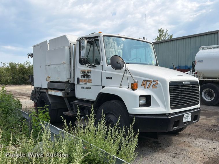 image for item FK4146 2005 Freightliner FL70 street sweeper truck
