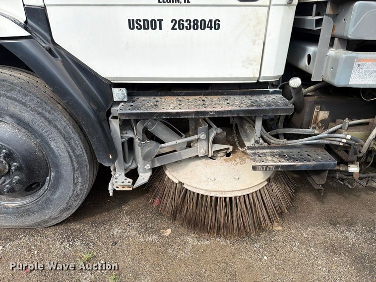 image for item FK4146 2005 Freightliner FL70 street sweeper truck
