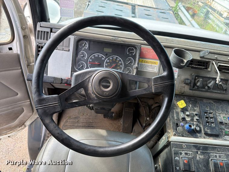 image for item FK4146 2005 Freightliner FL70 street sweeper truck