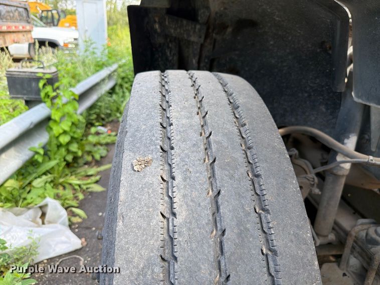 image for item FK4146 2005 Freightliner FL70 street sweeper truck