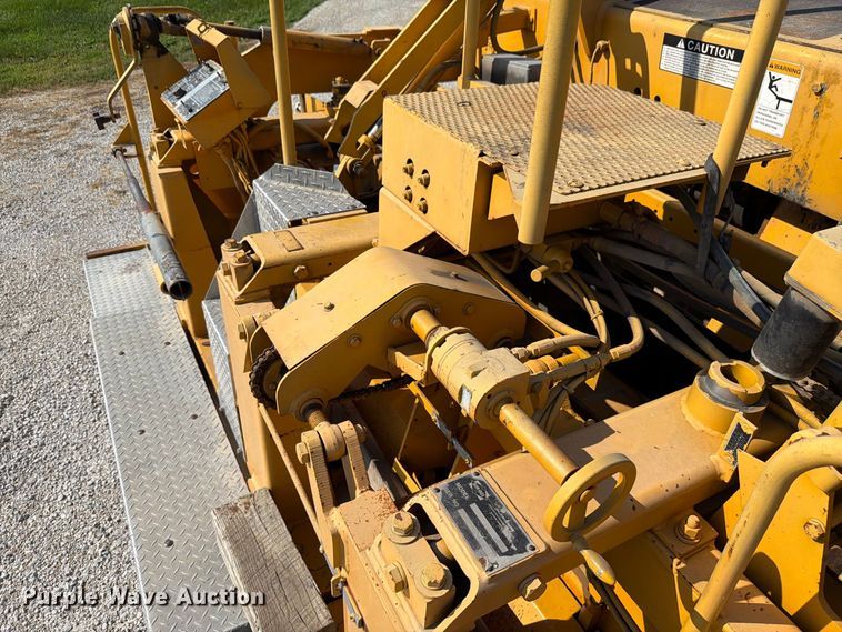 image for item FK4151 2000 Blaw-Knox PF-5510 paver