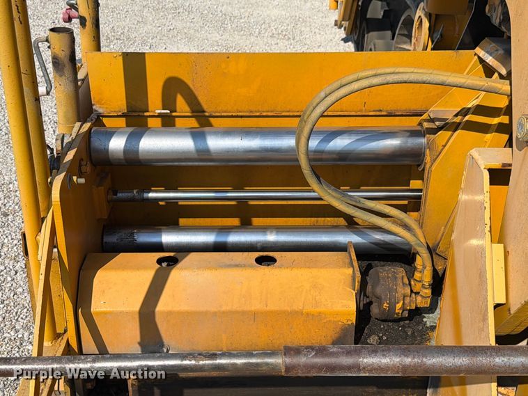 image for item FK4151 2000 Blaw-Knox PF-5510 paver