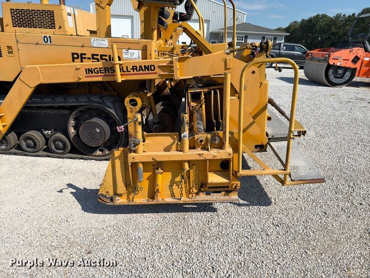 image for item FK4151 2000 Blaw-Knox PF-5510 paver