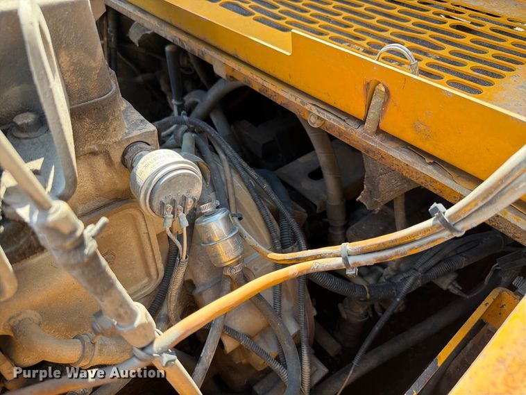 image for item FK4151 2000 Blaw-Knox PF-5510 paver