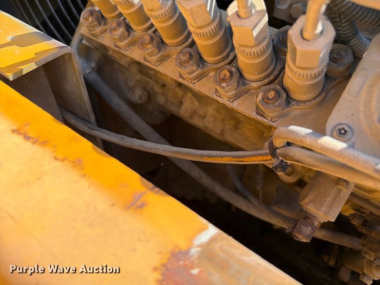 image for item FK4151 2000 Blaw-Knox PF-5510 paver