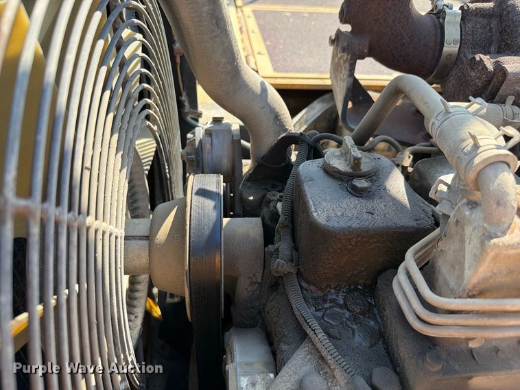 image for item FK4151 2000 Blaw-Knox PF-5510 paver