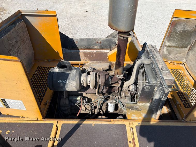 image for item FK4151 2000 Blaw-Knox PF-5510 paver