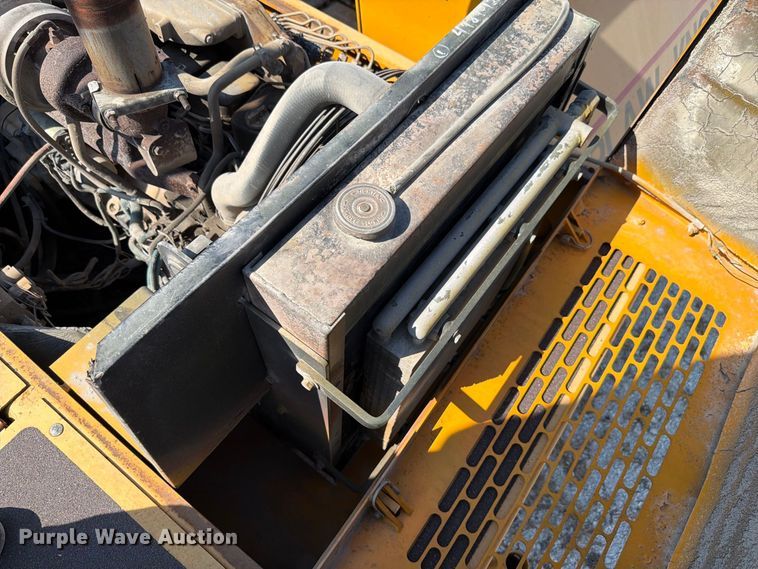 image for item FK4151 2000 Blaw-Knox PF-5510 paver