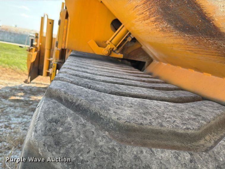 image for item FK4151 2000 Blaw-Knox PF-5510 paver