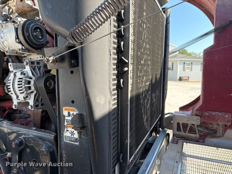 image for item FK4152 2006 Peterbilt 378 water truck