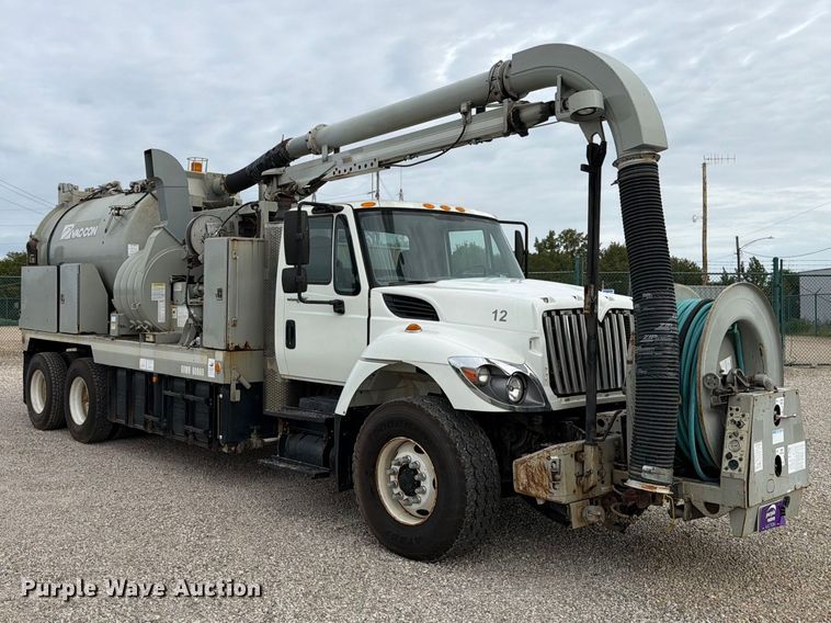 image for item FK4166 2008 International 7400 SFA 6x4 sewer jetter truck