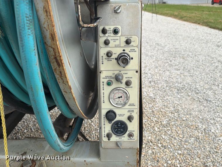 image for item FK4166 2008 International 7400 SFA 6x4 sewer jetter truck